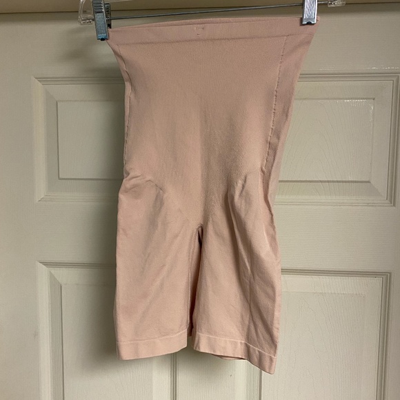 la Vie en Rose shape wear - Picture 3 of 4